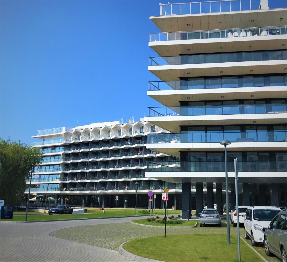 6 Pietro Seaside Lägenhet Kołobrzeg Exteriör bild